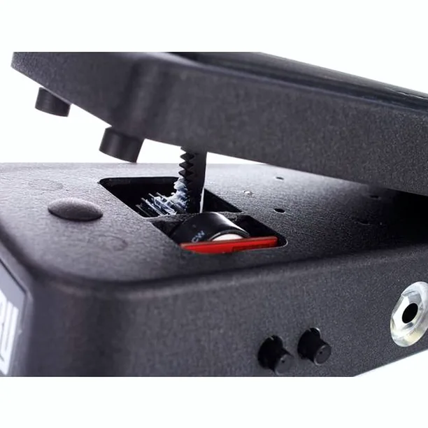 Dunlop Crybaby 95Q Recension: Är detta pedalen som förändrar ditt sound?