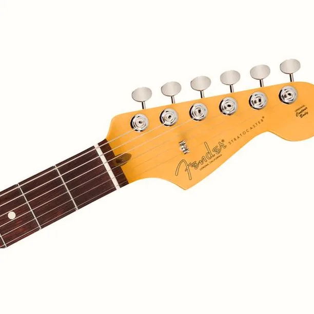 Fender Am Pro Clsc Strat RW FDKR – Elgitarr Recension