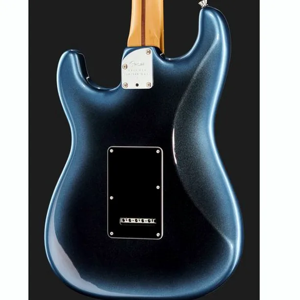 Fender AM Pro II Strat HSS DK NIT – Elgitarr Recension