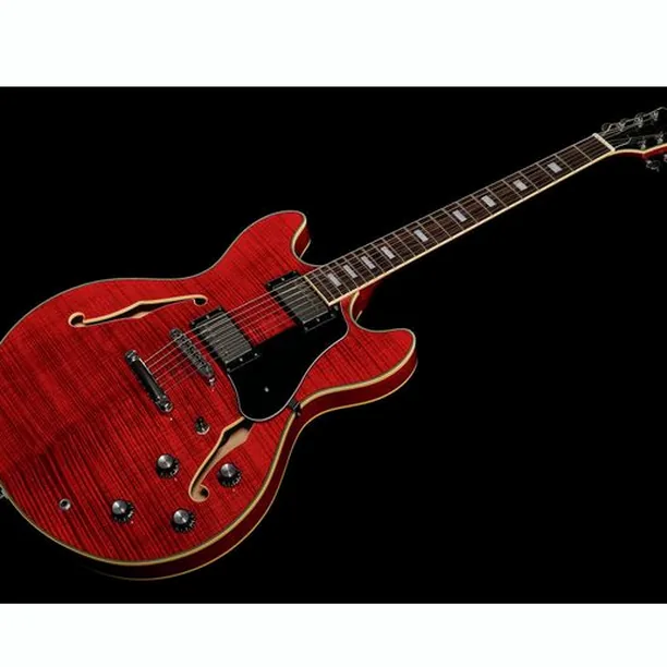 Larry Carlton H7 STR – Elgitarr Recension