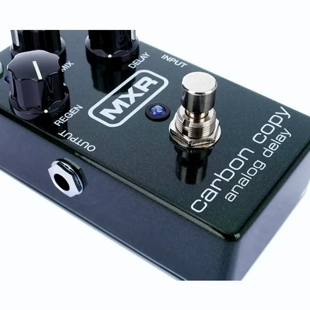 MXR M169 Carbon Copy Analog Delay Recension: Låter den lika bra som den ser ut?