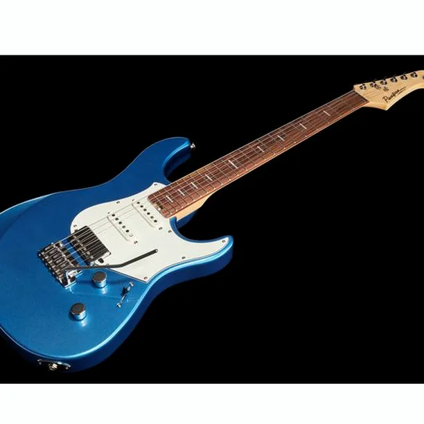 Yamaha Pacifica Standard Plus SPB RF – Elgitarr Recension